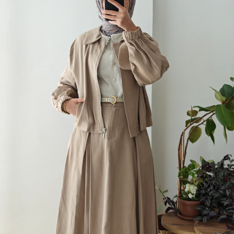 Fermuarlı Etekli Takım - Ürün Kodu 1011