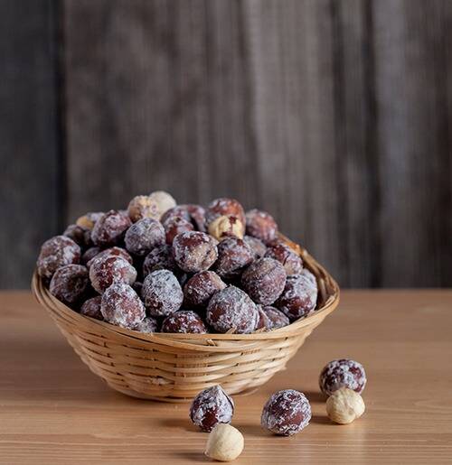 TUZLU KABUKLU FINDIK