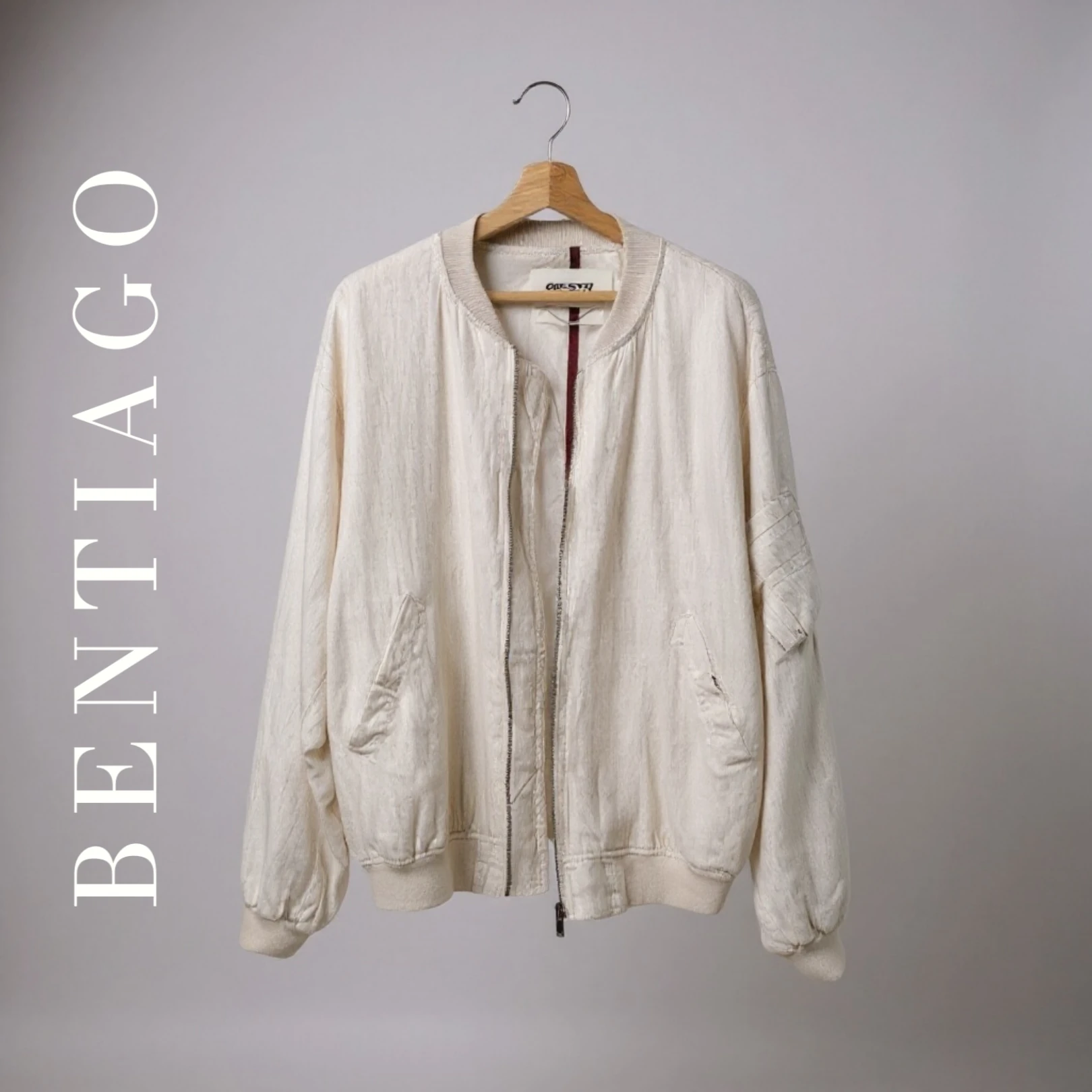 Kol Cebi Detaylı Kırık Beyaz Mevsimlik Ceket