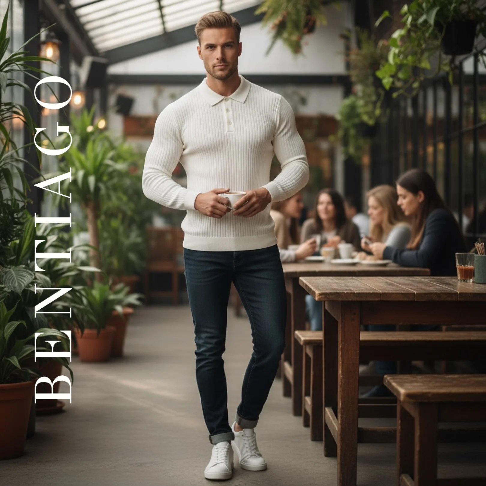 Beyaz Fitilli Düğmeli Yaka Triko