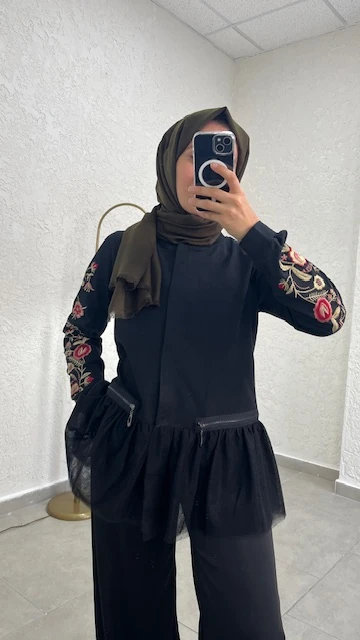 Nakış Detaylı Peplun Model Üst