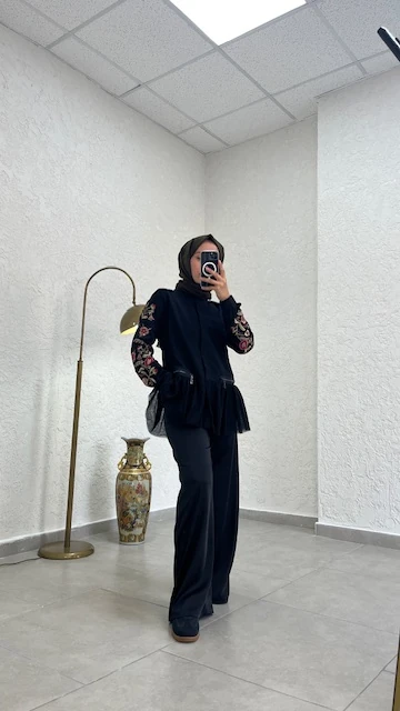 Nakış Detaylı Peplun Model Üst