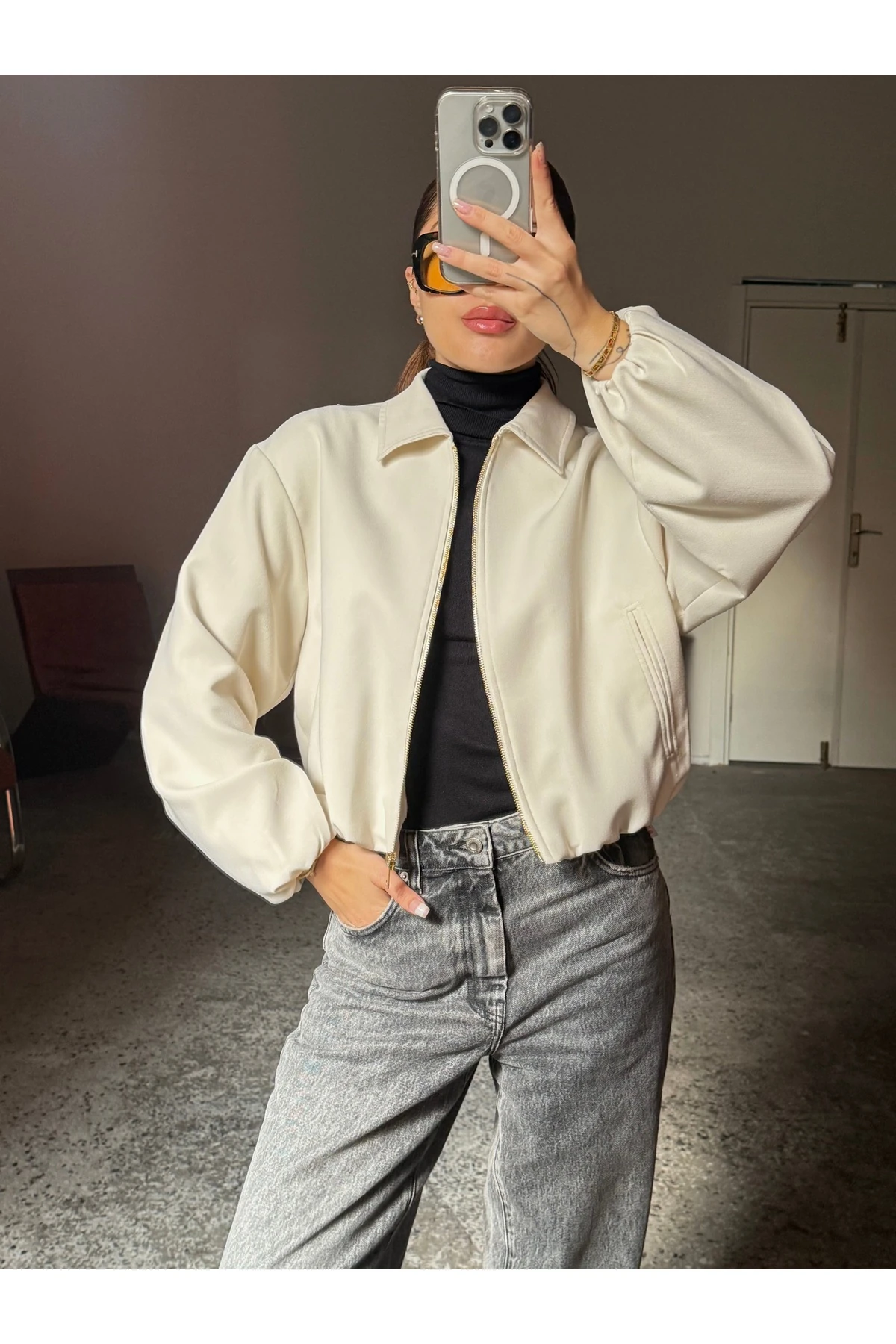 Gold Fermuarlı Lastikli Kısa Bomber Ceket