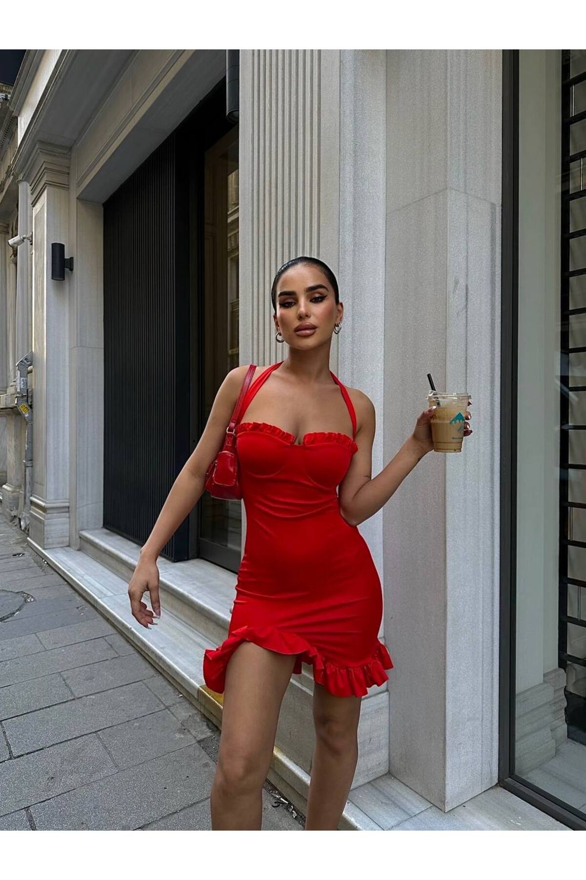 Italyan Fırfır Detaylı Boyundan Bağlamalı Mini Elbise