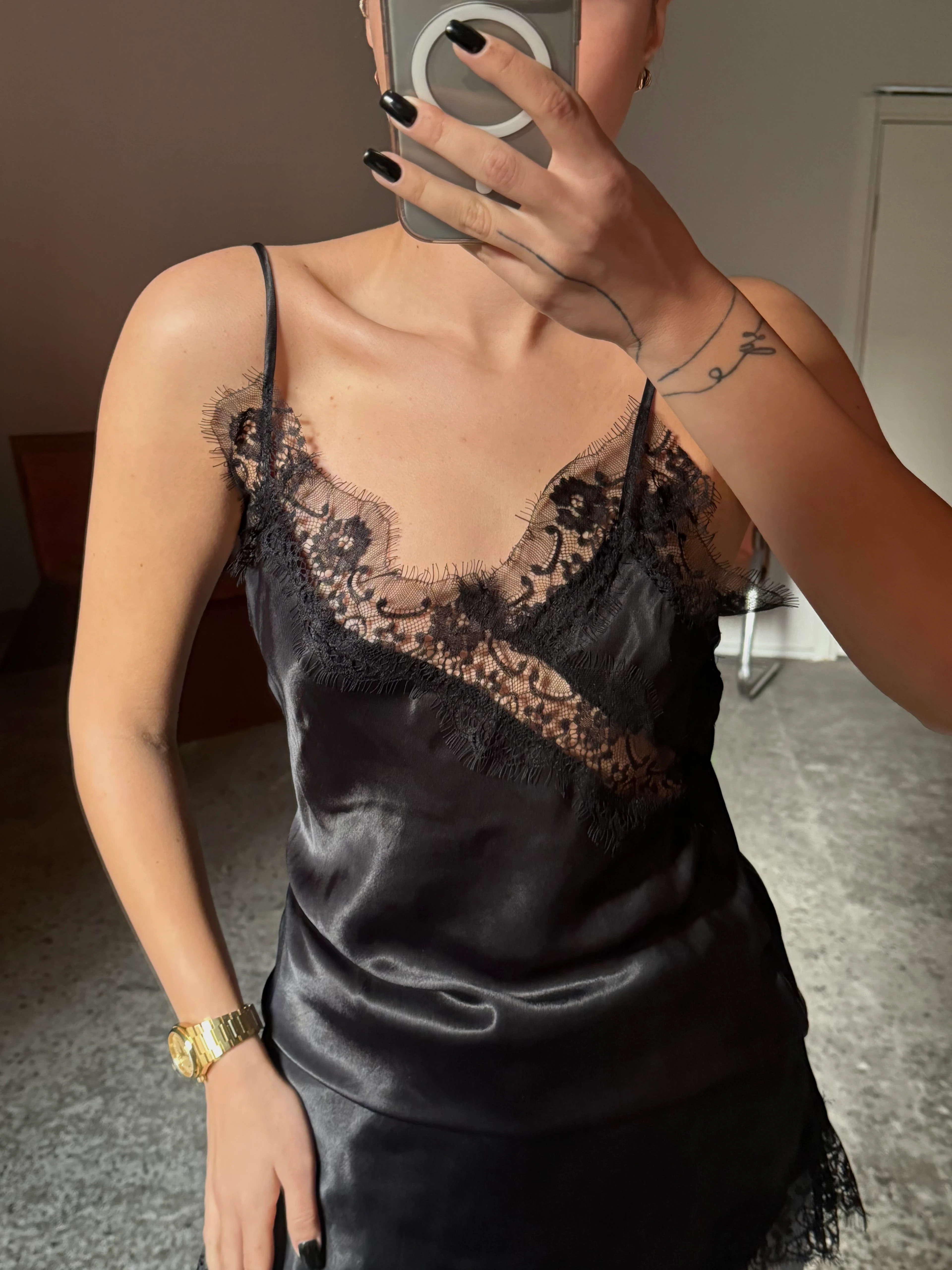 Asimetrik, Dantel Detaylı Bluz (askısı ayarlanabilir)