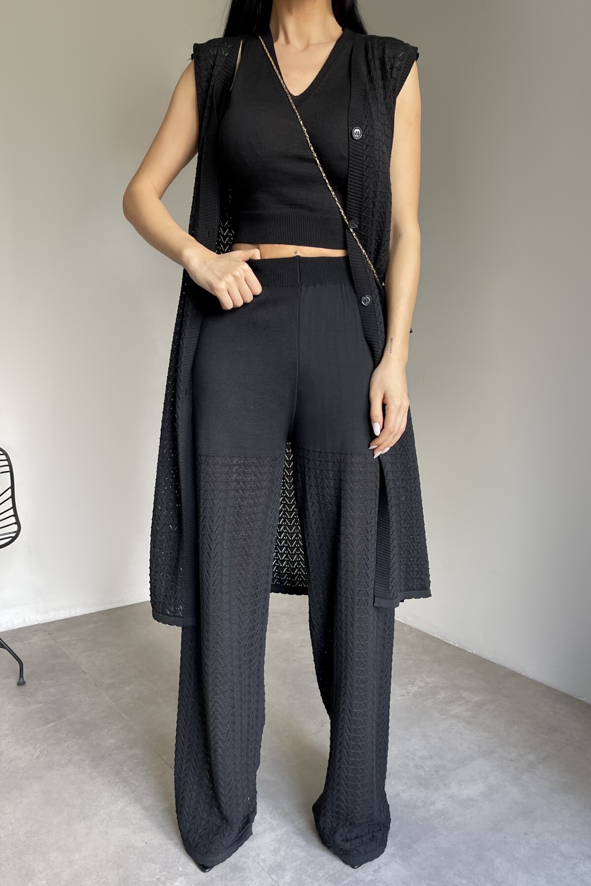 Siyah Yelek Pantolon Crop Bluz Üçlü Kadın Takım
