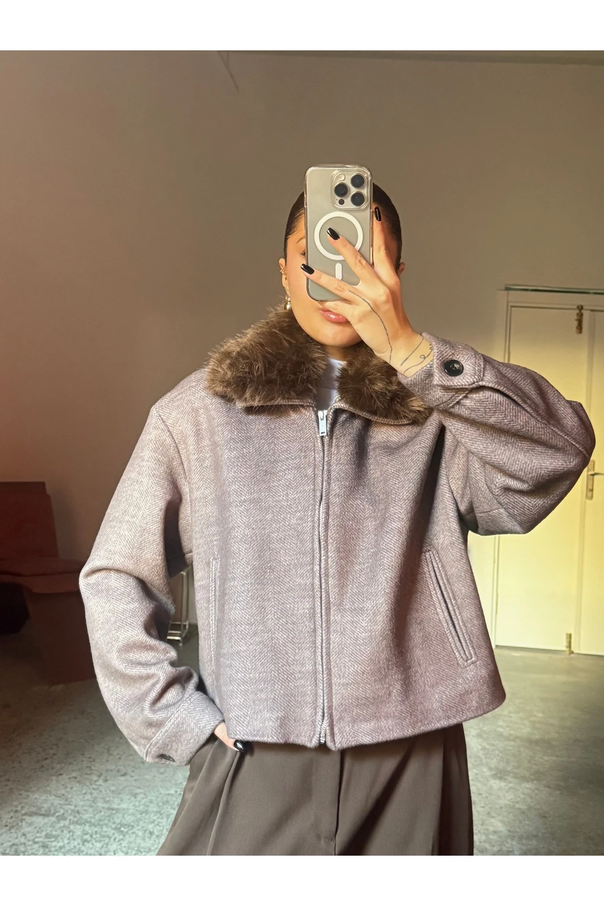 Yünlü, Yakası Çıkarılabilir Kürklü Fermuarlı Mont