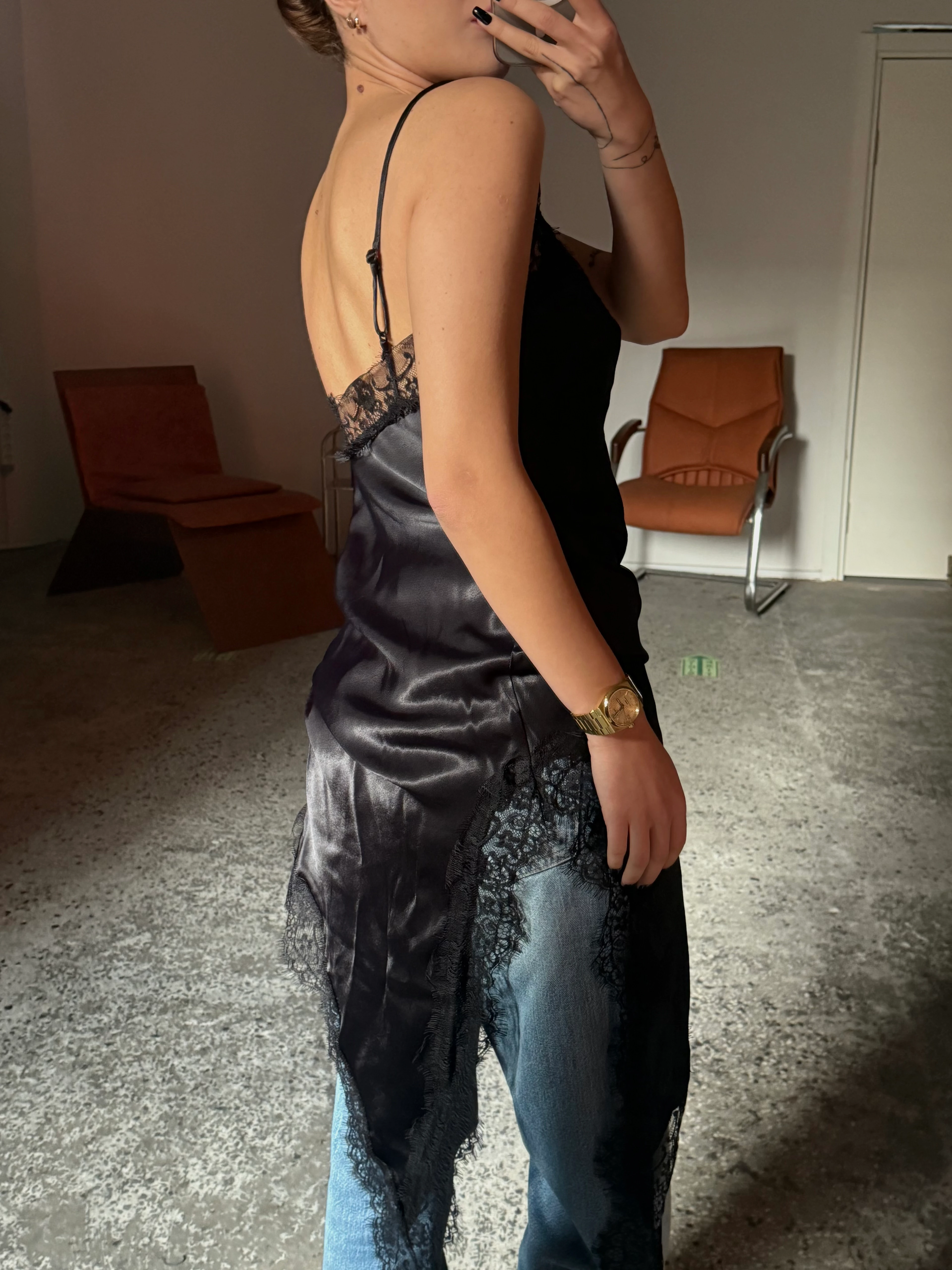 Asimetrik, Dantel Detaylı Bluz (askısı ayarlanabilir)