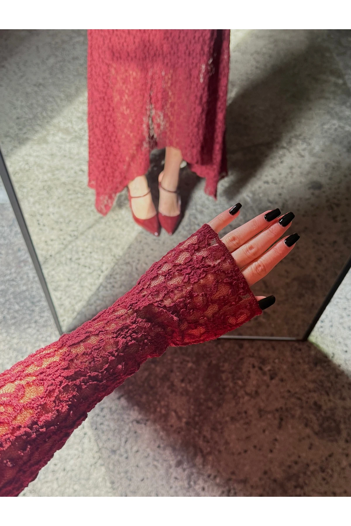 Dantelli Transparan Uzun Kol Esnek Bluz