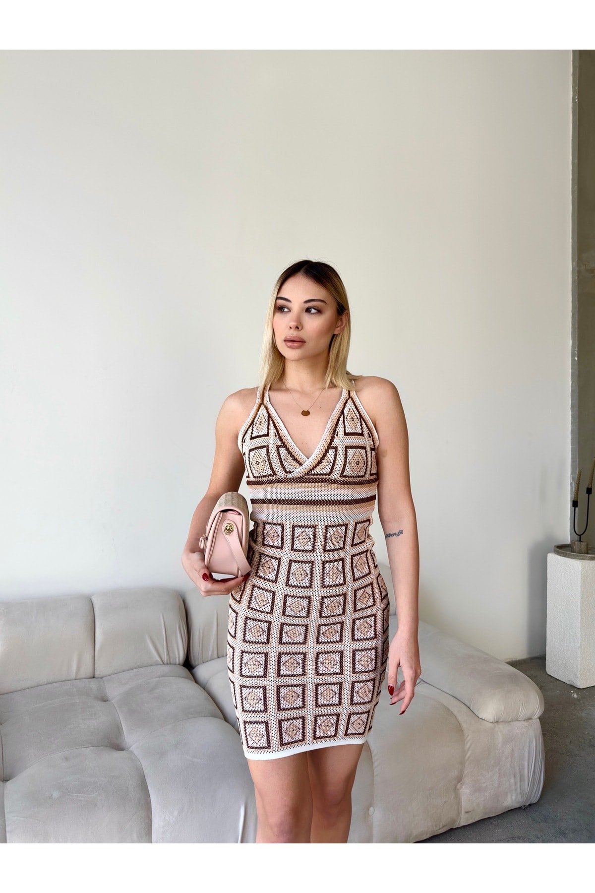 Etnik Desen Çarpraz Askılı Mini Elbise