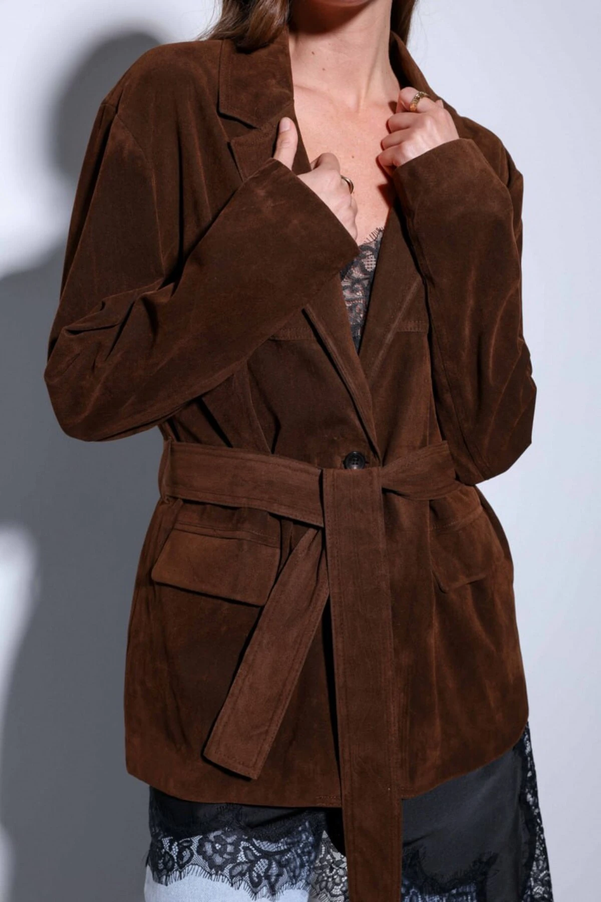 Beli Kuşaklı Süet Taba Ceket