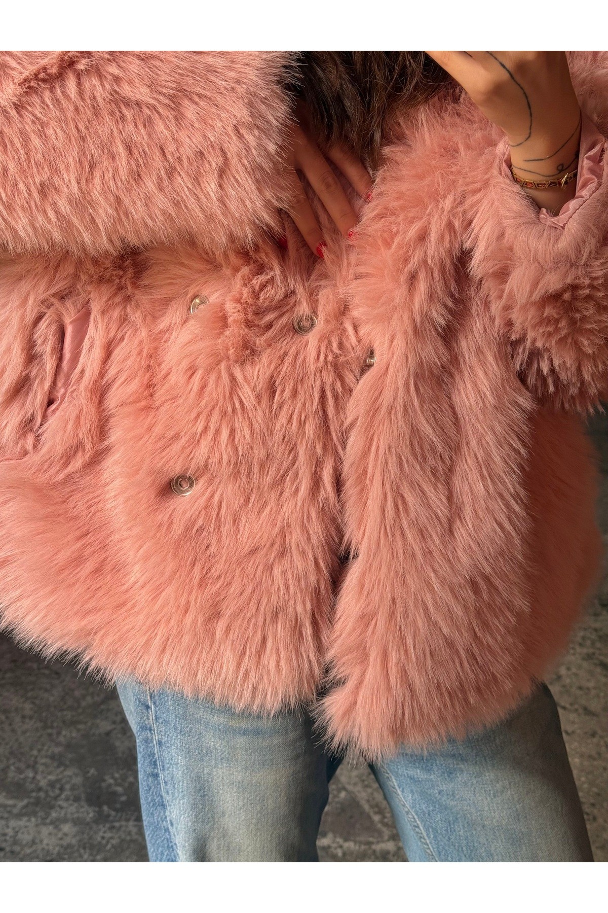 Pudra Pembe Astarlı Geniş Yaka Kürk