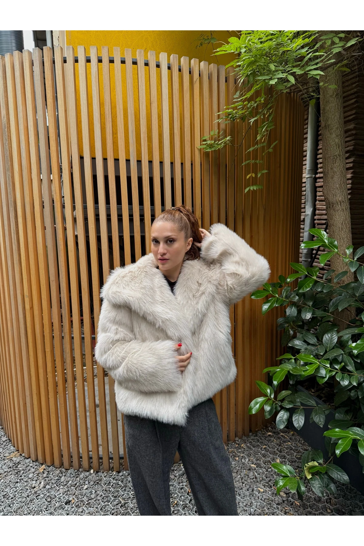 Kadın Astarlı Premium Kruvaze Yaka Kürk