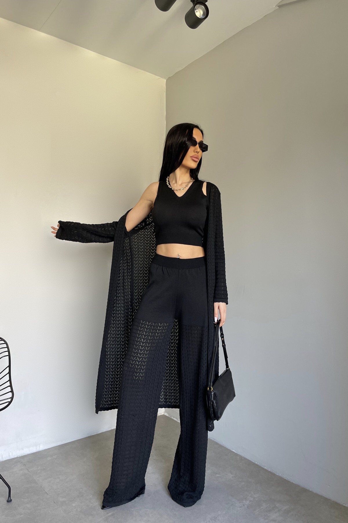 Beyaz Hırka Pantolon Crop Bluz Üçlü Kadın Takım