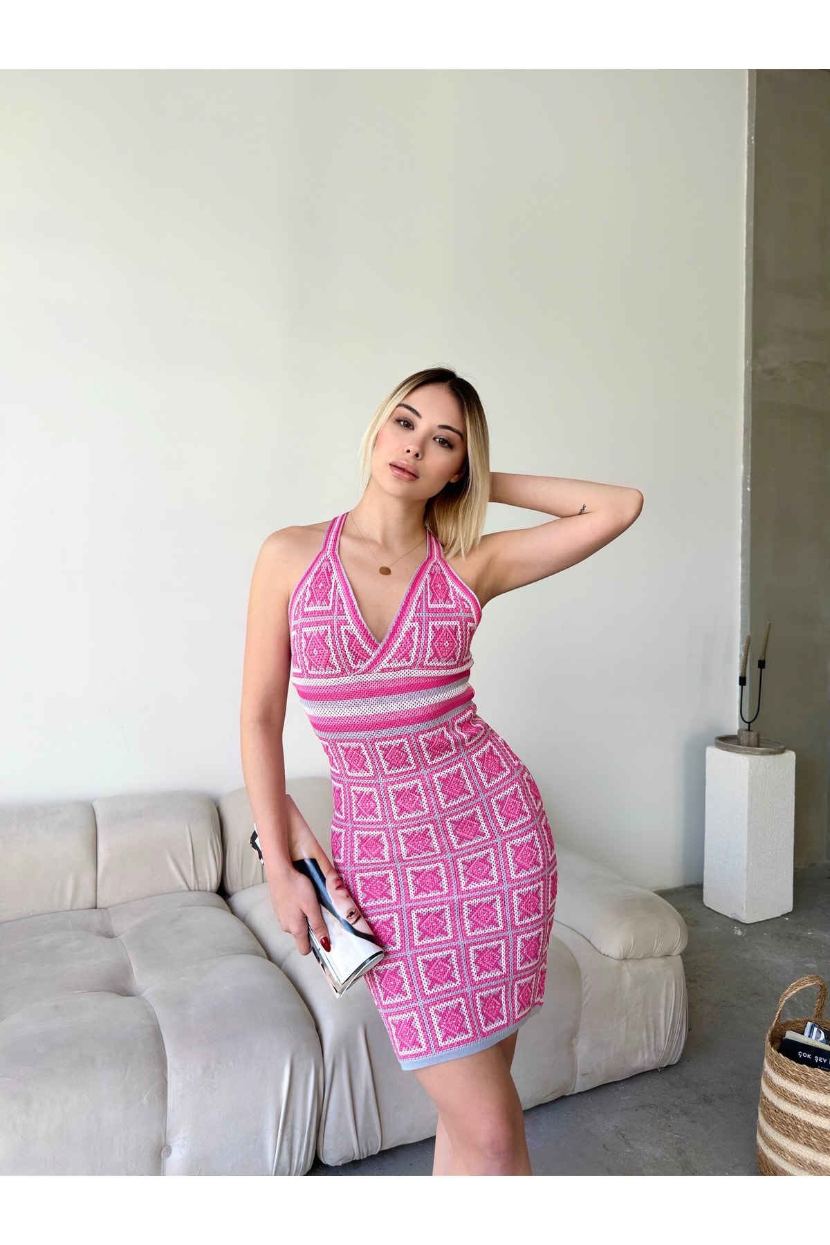 PEMBE