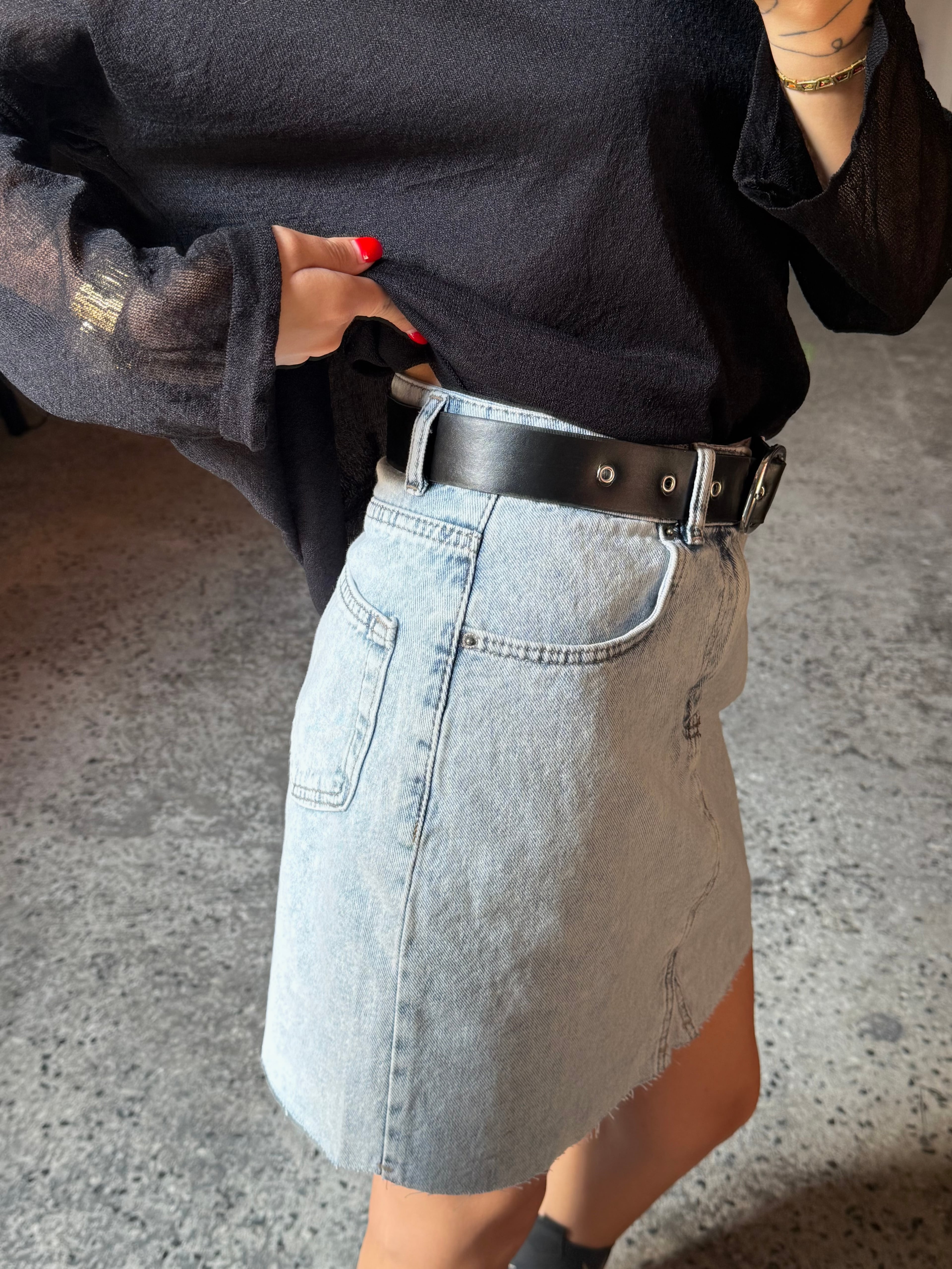 Kemerli Mini Denim Etek