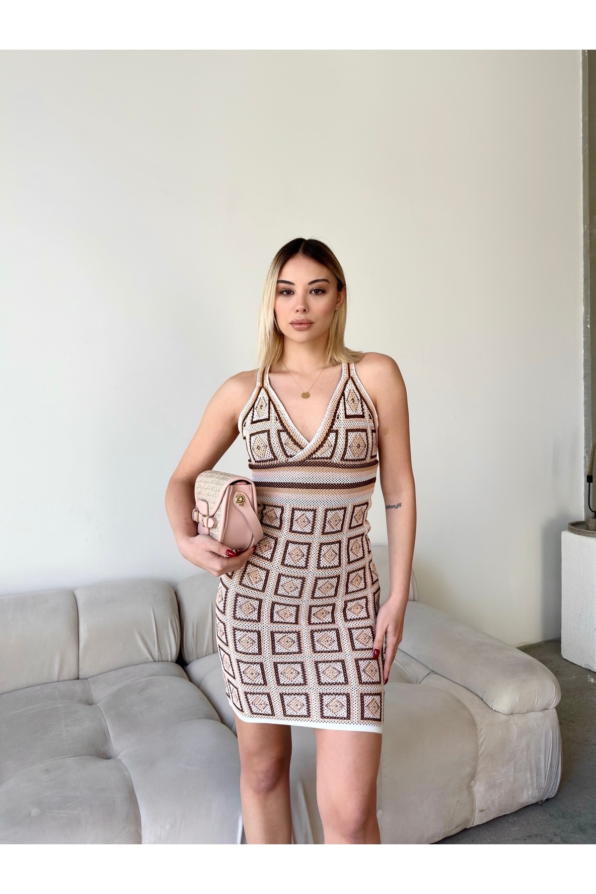 Etnik Desen Çarpraz Askılı Mini Elbise