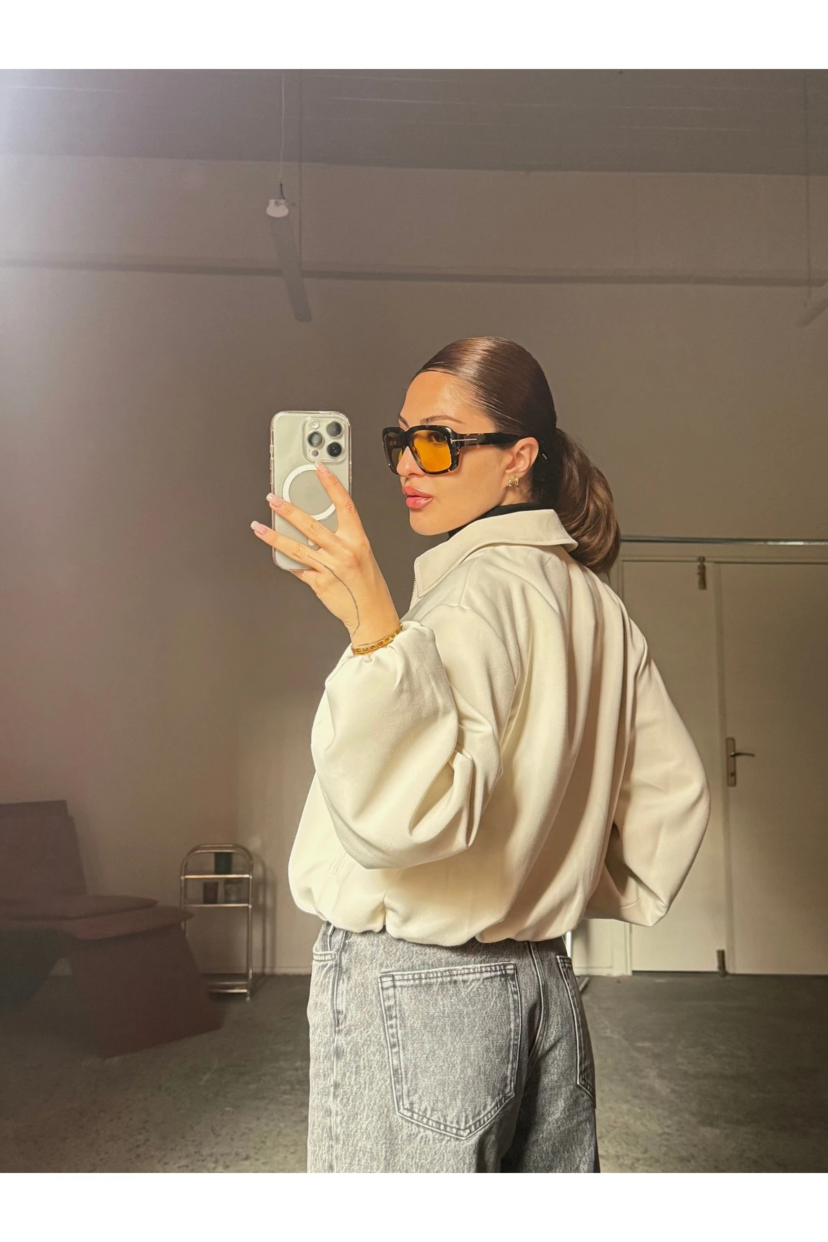 Gold Fermuarlı Lastikli Kısa Bomber Ceket