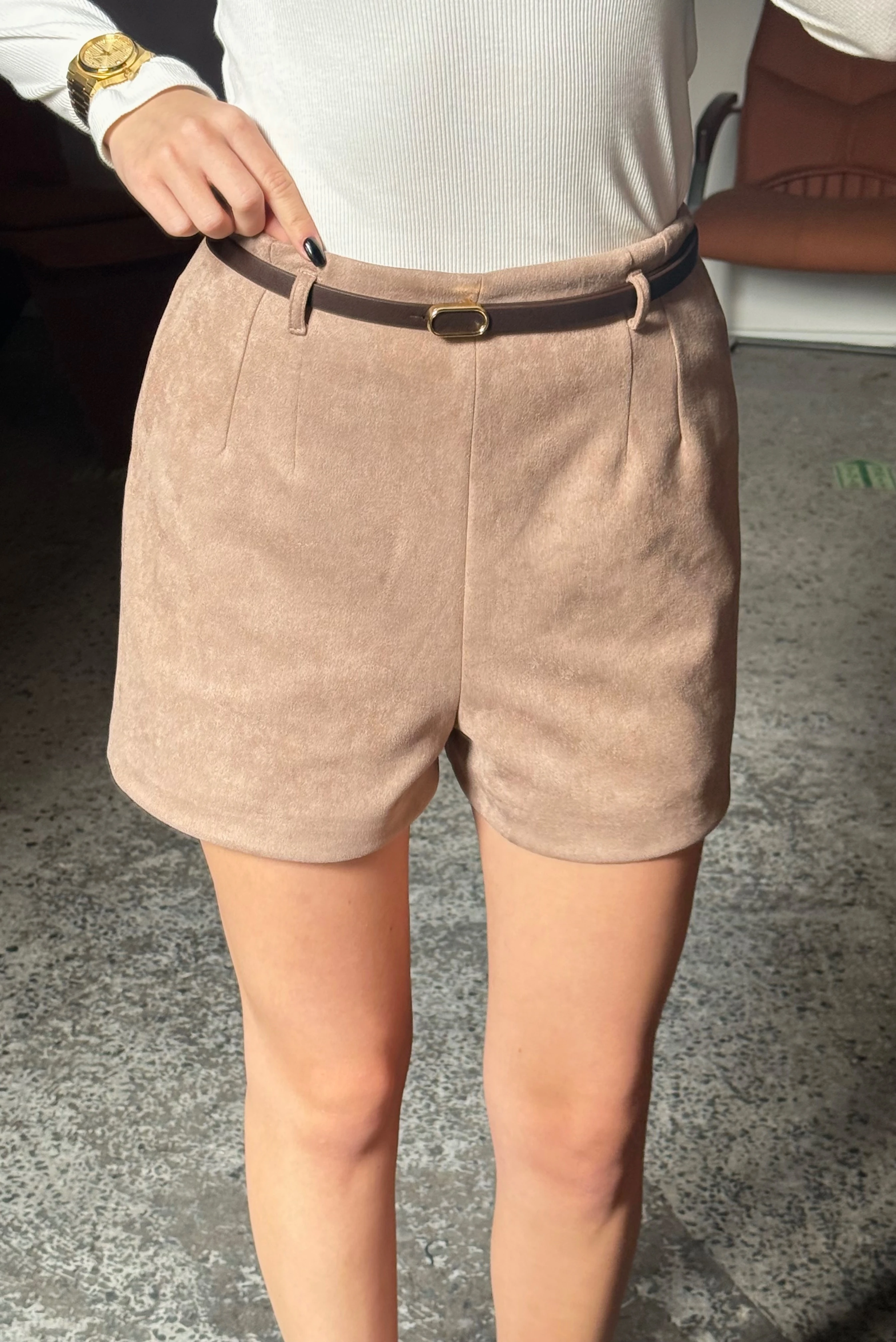 Kemerli Süet Şort