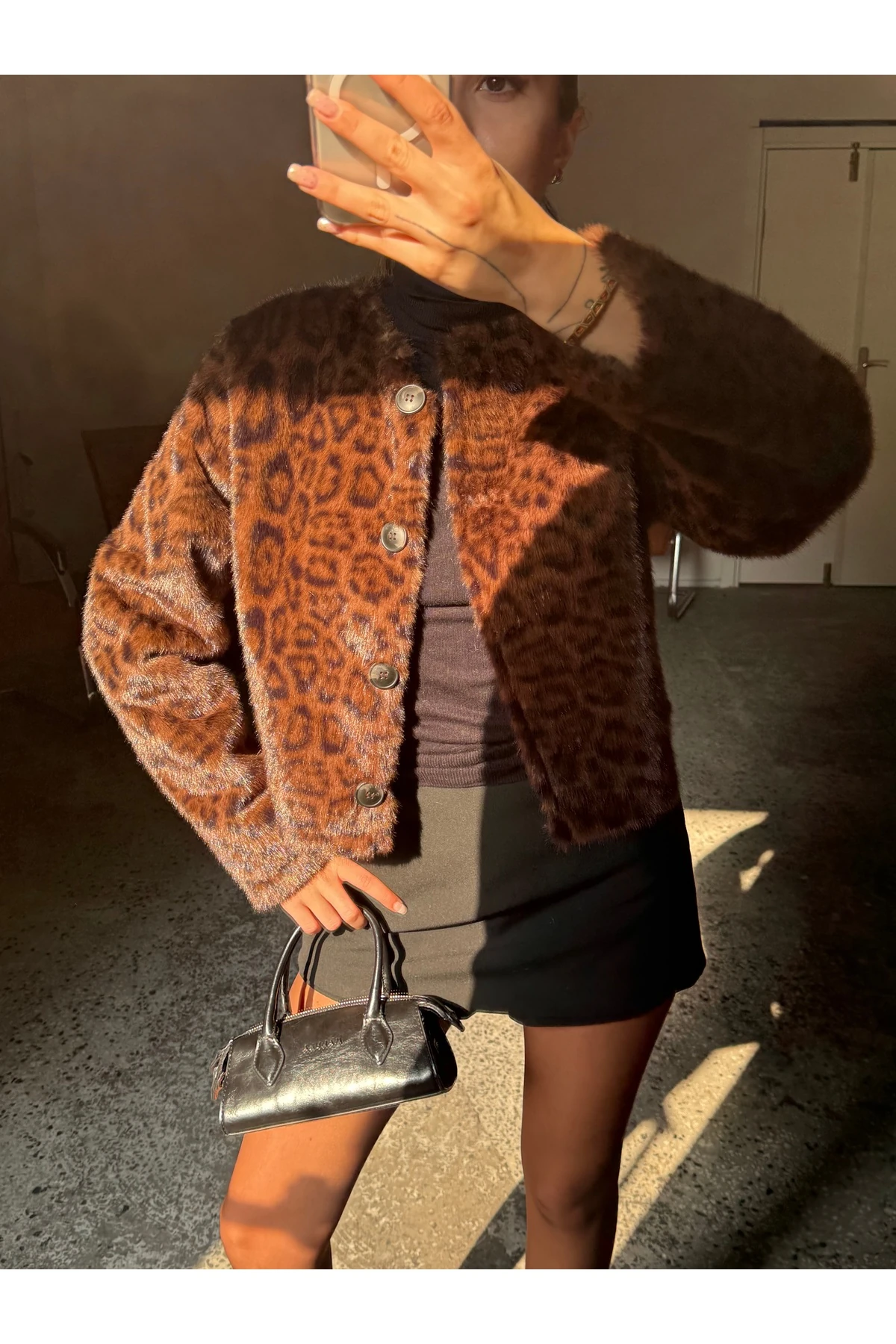 Süet Astarlı, Leopar Desen Kısa Kürklü Ceket
