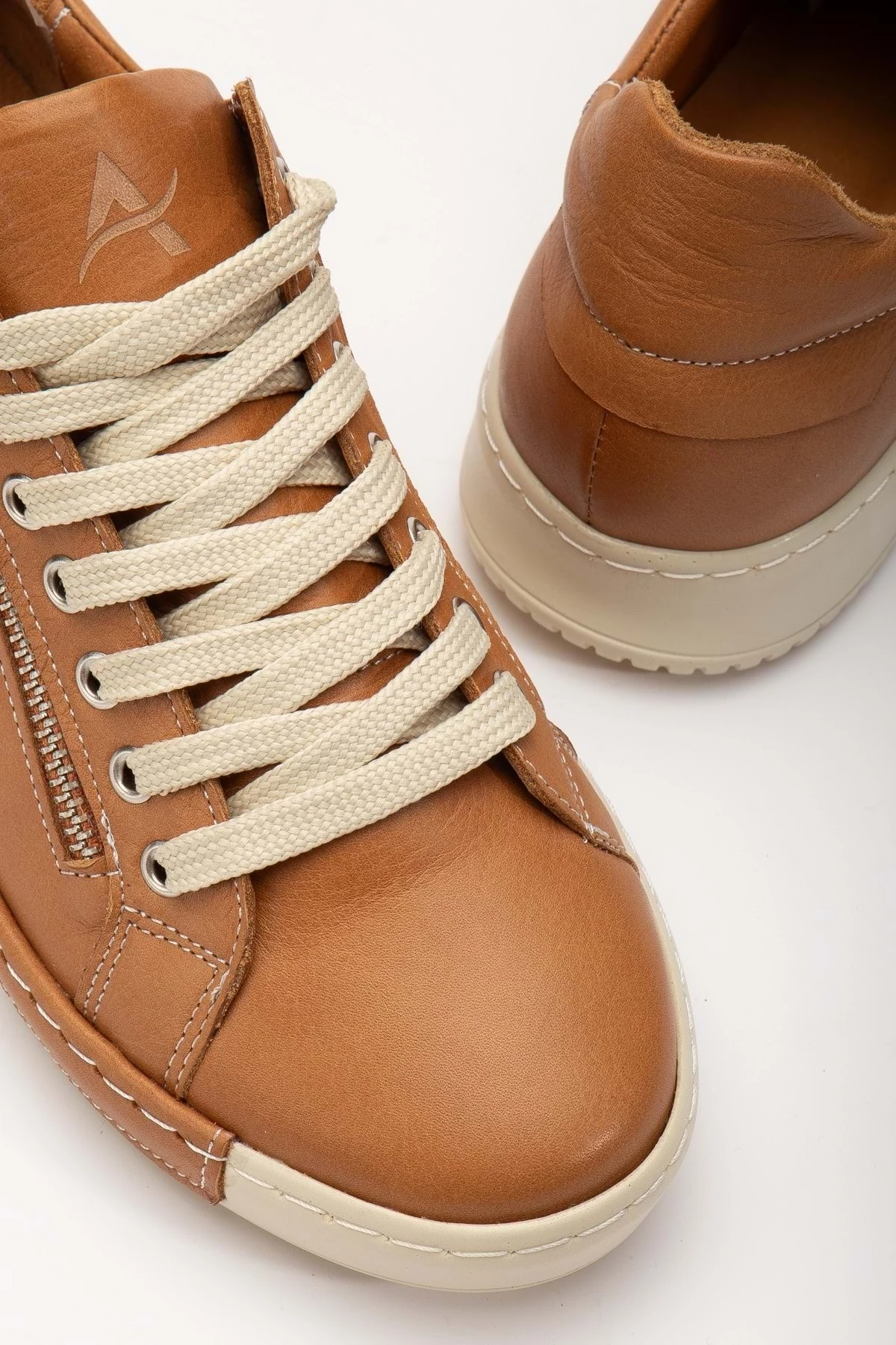 Kadın Hakiki Deri Fermuarlı Spor Ayakkabı - Taba