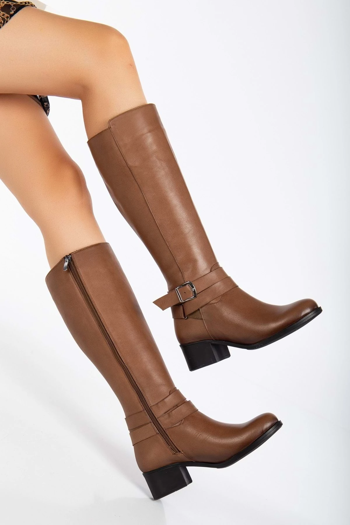 Kadın Hakiki Deri Tokalı Kalın Topuklu Çizme - CEVİZ