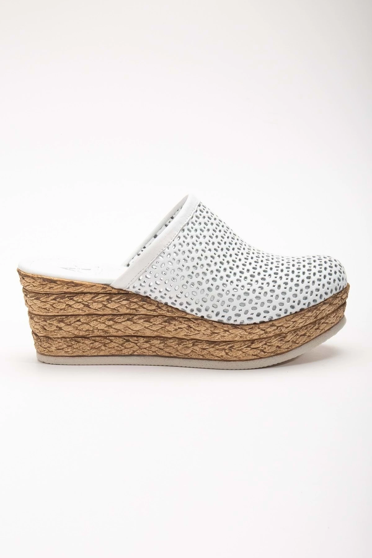 Kadın Hakiki Deri Burnu Kapalı Dolgu Topuk Terlik - BEYAZ