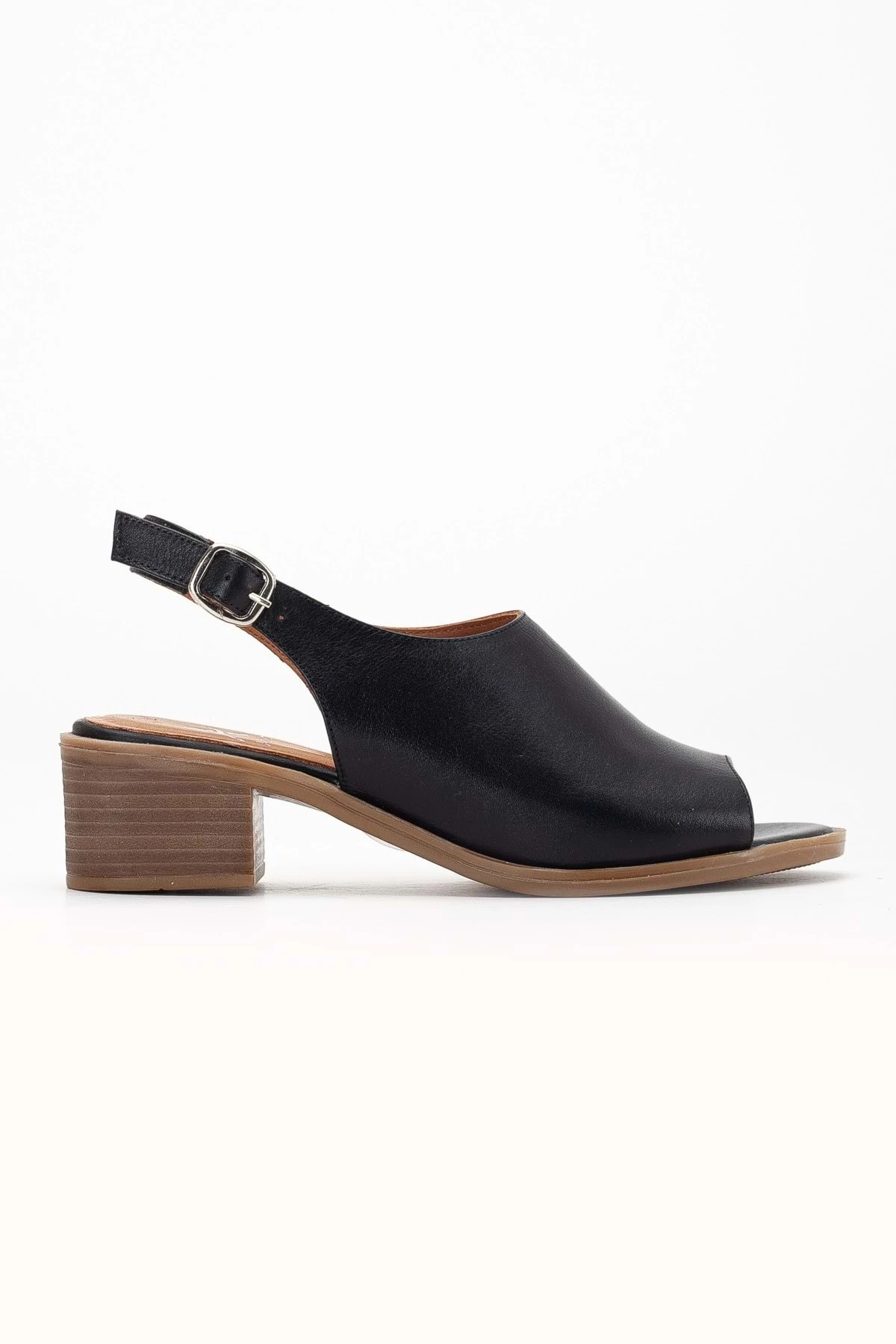 Kadın Hakiki Deri Toka Detaylı Bilekten Bağlı Sandalet