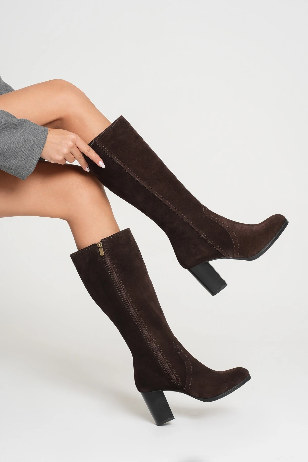 Kadın Hakiki Deri Topuklu  Çizme - Kahve