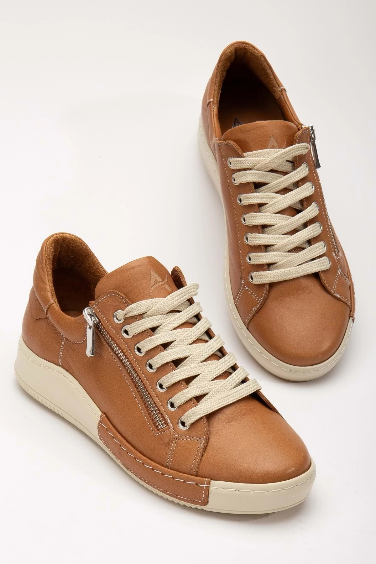Kadın Hakiki Deri Fermuarlı Spor Ayakkabı - Taba