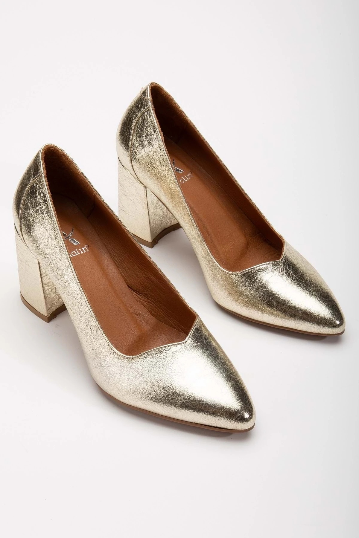 Kadın Hakiki Deri Klasik Kalın Topuklu Ayakkabı