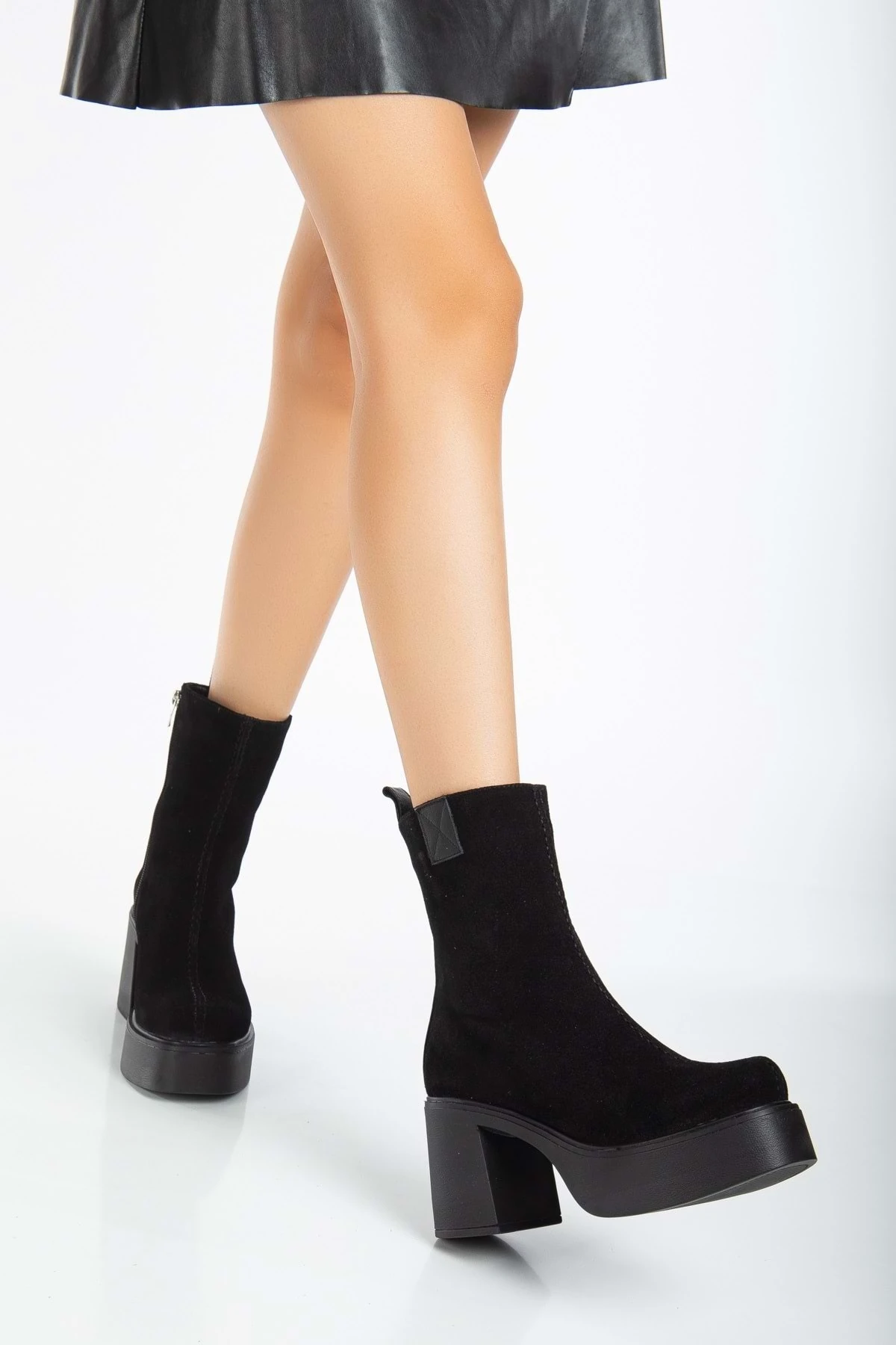 Kadın Hakiki Deri Kalın Tabanlı Topuklu Bot - Bej Rugan