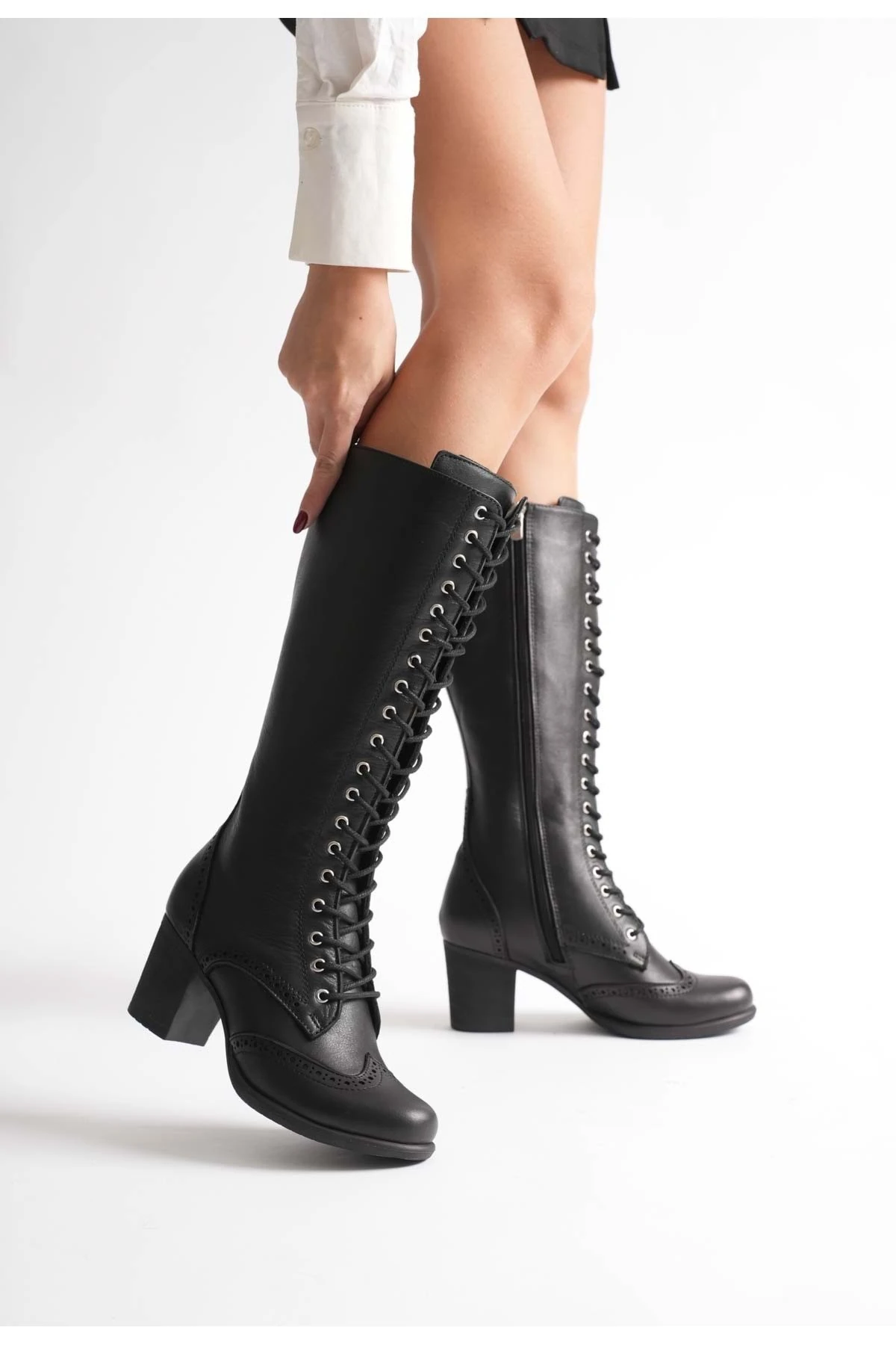 Kadın Hakiki Deri Bağcıklı Topuklu Çizme