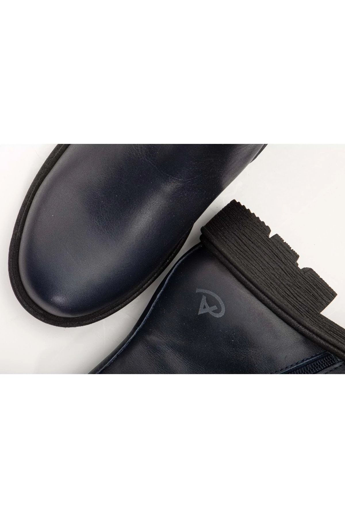 Kadın Hakiki Deri Fermuarlı Bot