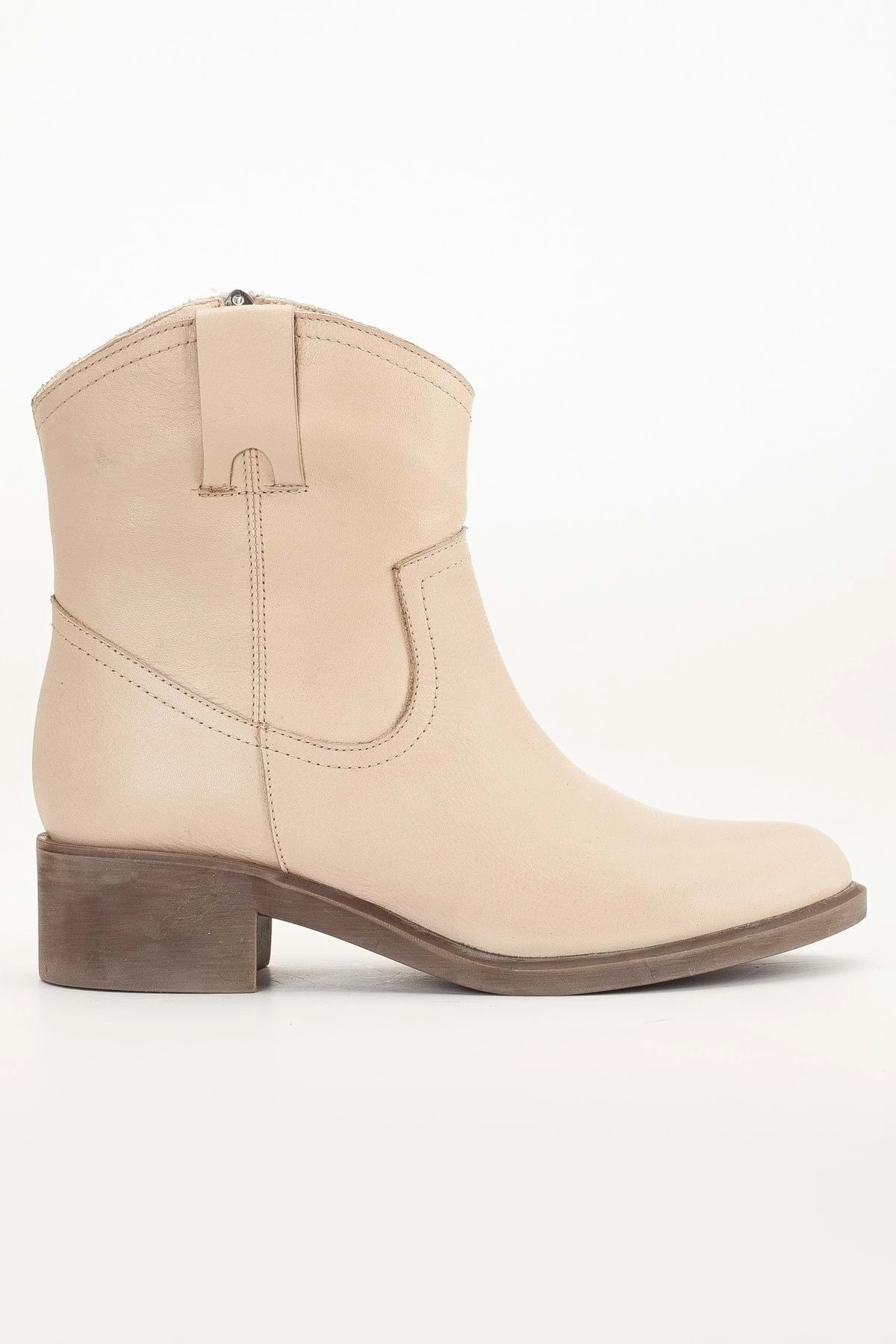 Deri Kadın Kovboy Bot