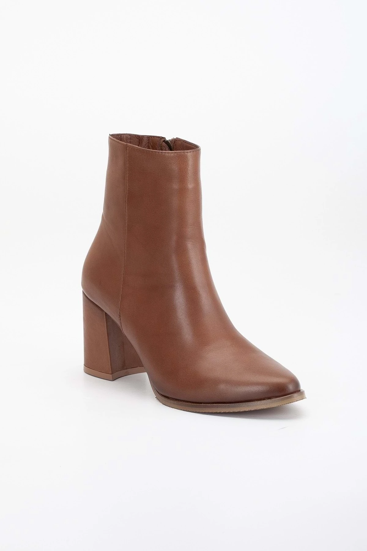 Kadın Hakiki Deri Sivri Burun Kalın Topuklu Bot - CEVİZ