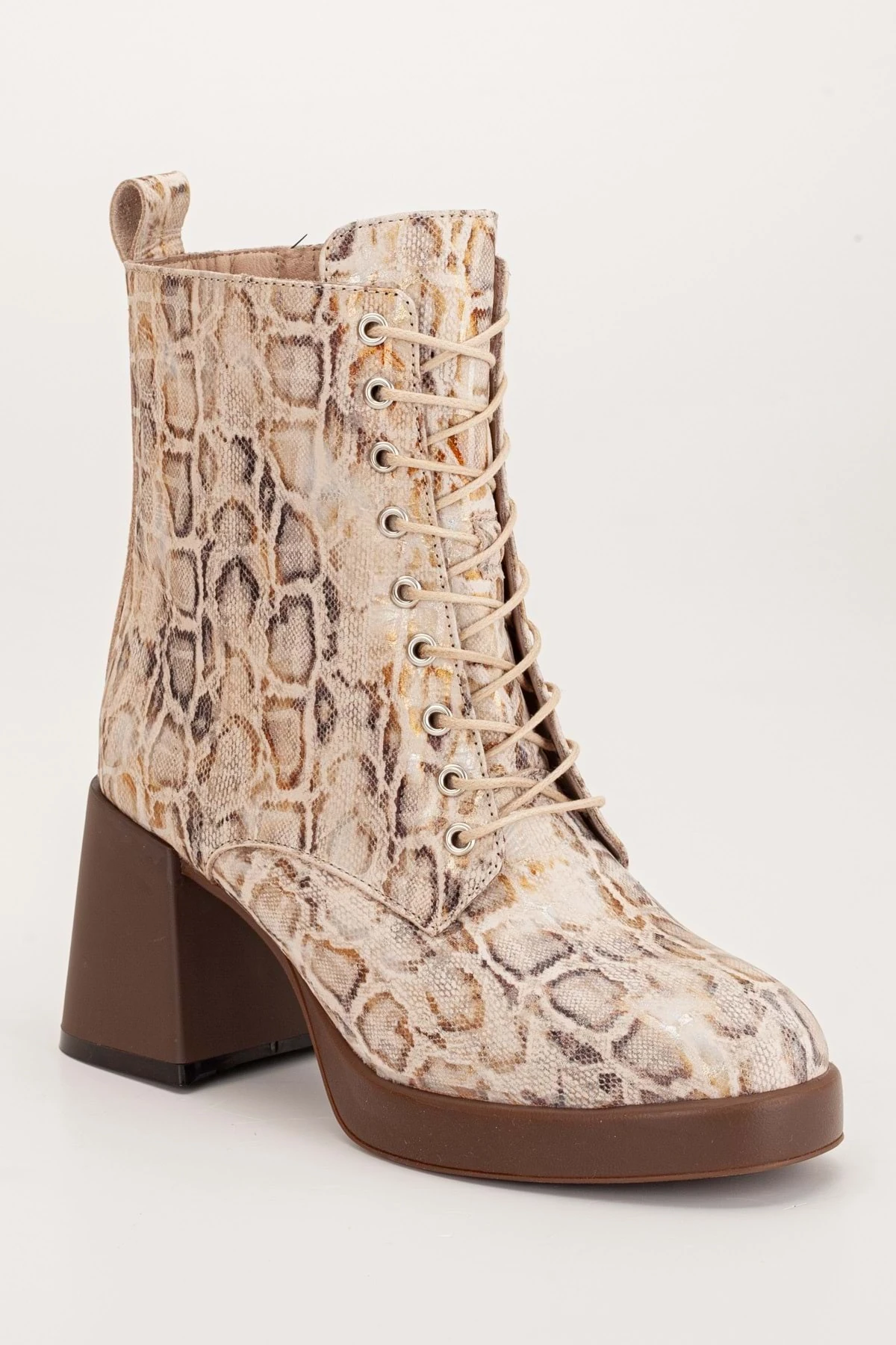 Kadın Hakiki Deri Kalın Topuklu Şık Bağcıklı Bot