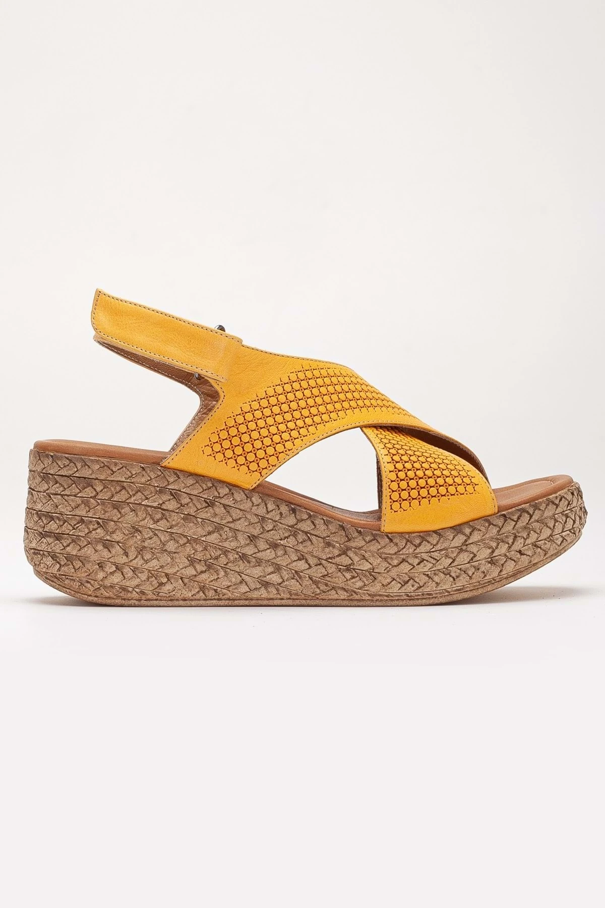 Kadın Hakiki Deri Çapraz Bantlı Cırtlı Sandalet - Oranj