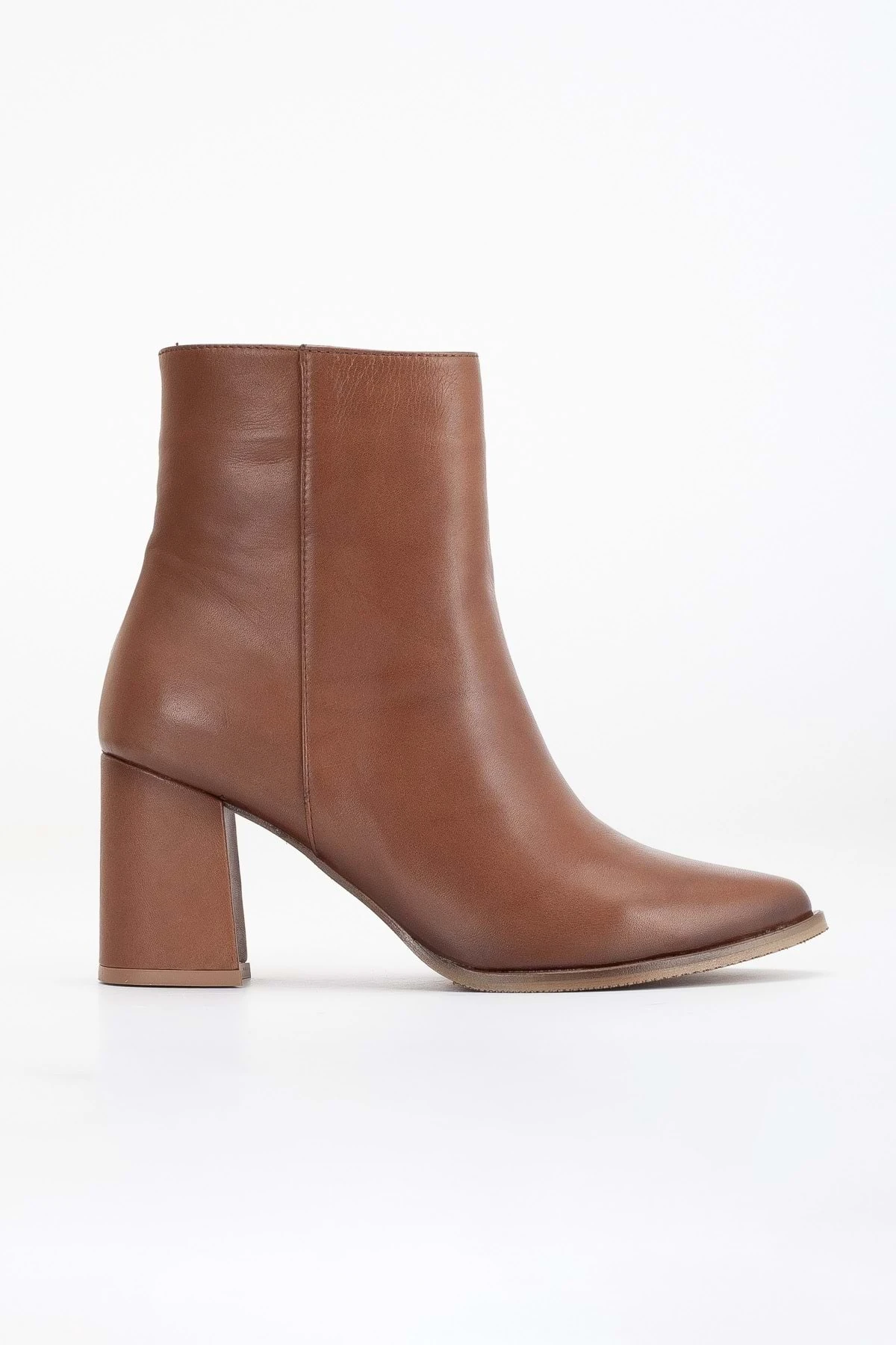 Kadın Hakiki Deri Sivri Burun Kalın Topuklu Bot - CEVİZ