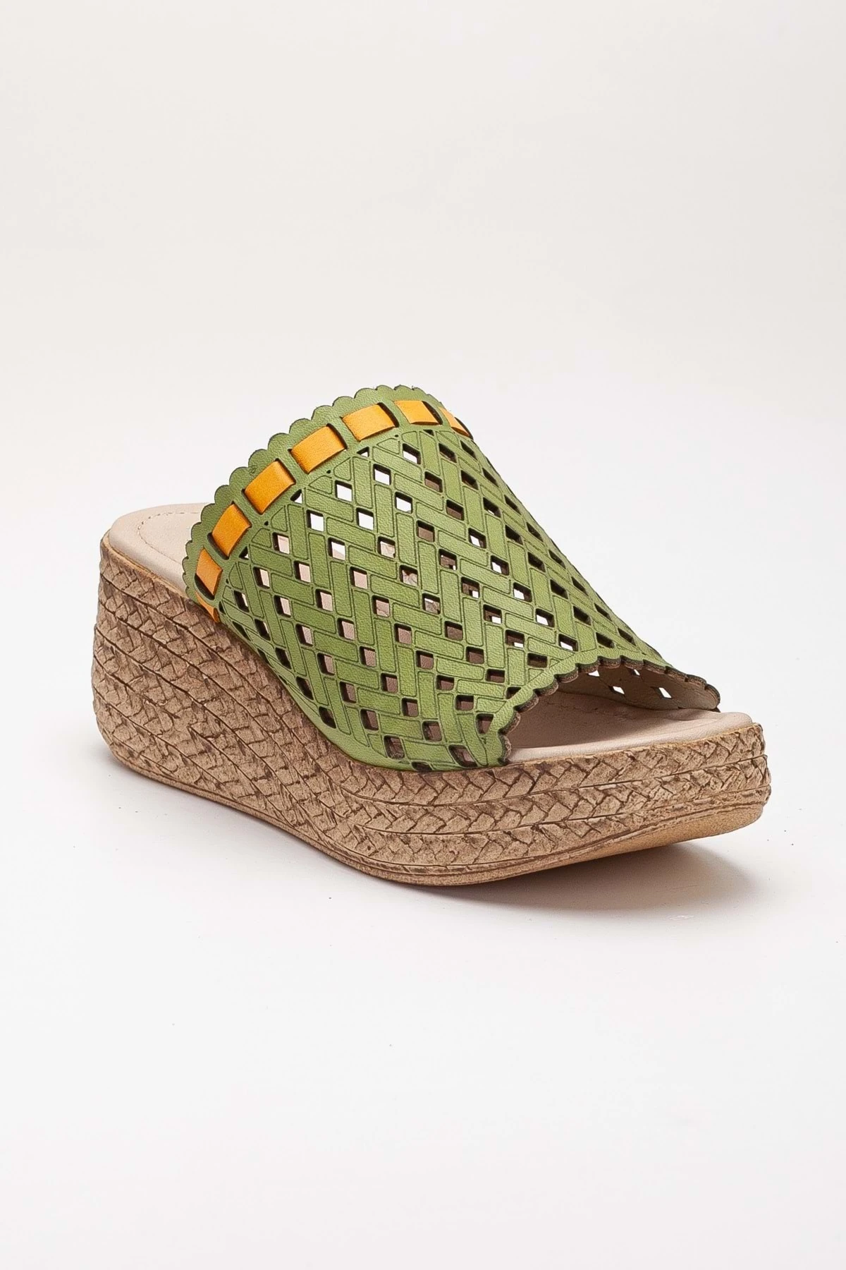 Kadın Hakiki Deri Lazerli Dolgu Topuk Terlik - Fıstık Yeşili