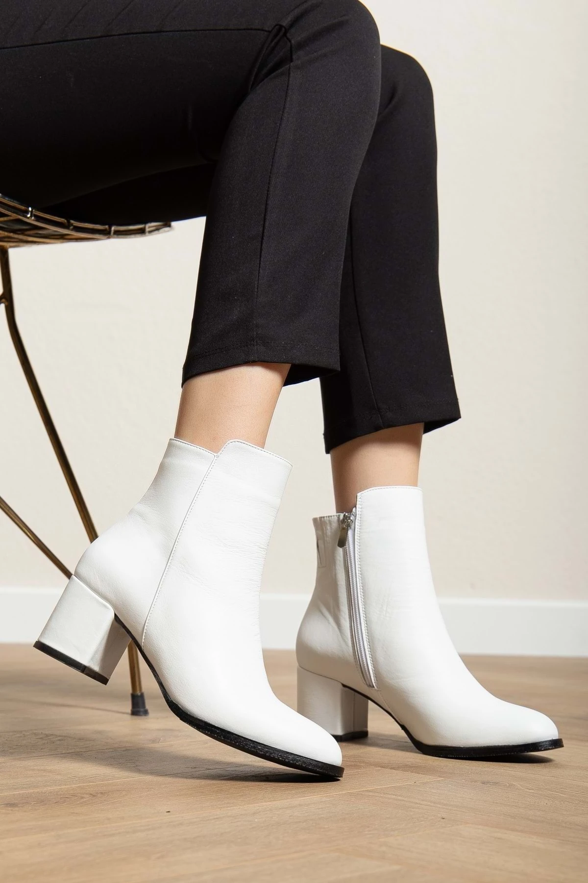 Kadın Hakiki Deri Günlük Topuklu Bot - BEYAZ
