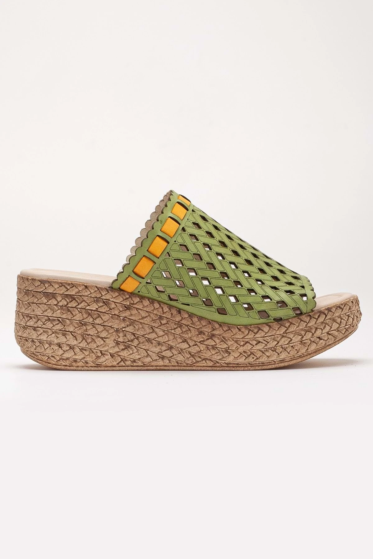 Kadın Hakiki Deri Lazerli Dolgu Topuk Terlik - Fıstık Yeşili