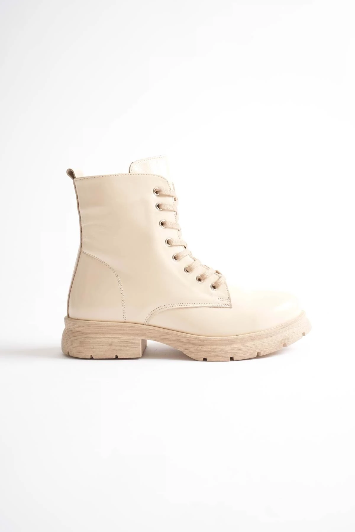 Kadın Hakiki Deri Bağcıklı Fermuarlı Rahat Postal Bot