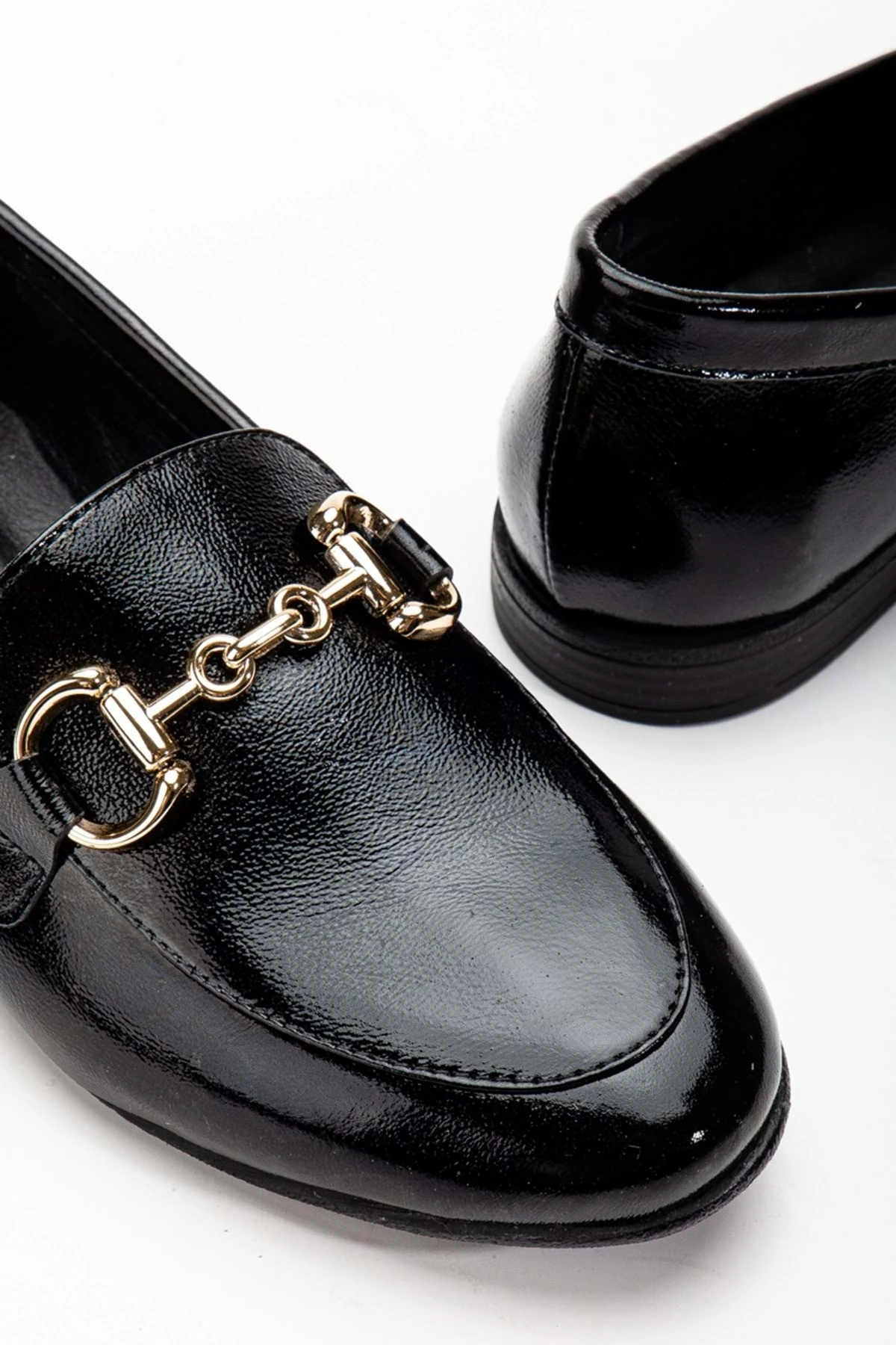 Kadın Hakiki Deri Tokalı Babet - SİYAH RUGAN