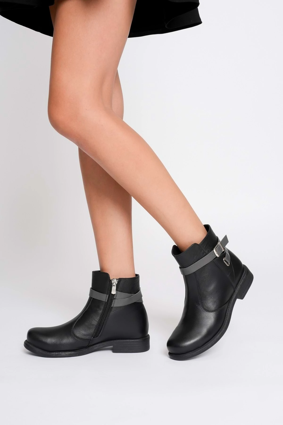 Kadın Hakiki Deri Kemerli Günlük Bot - SİYAH