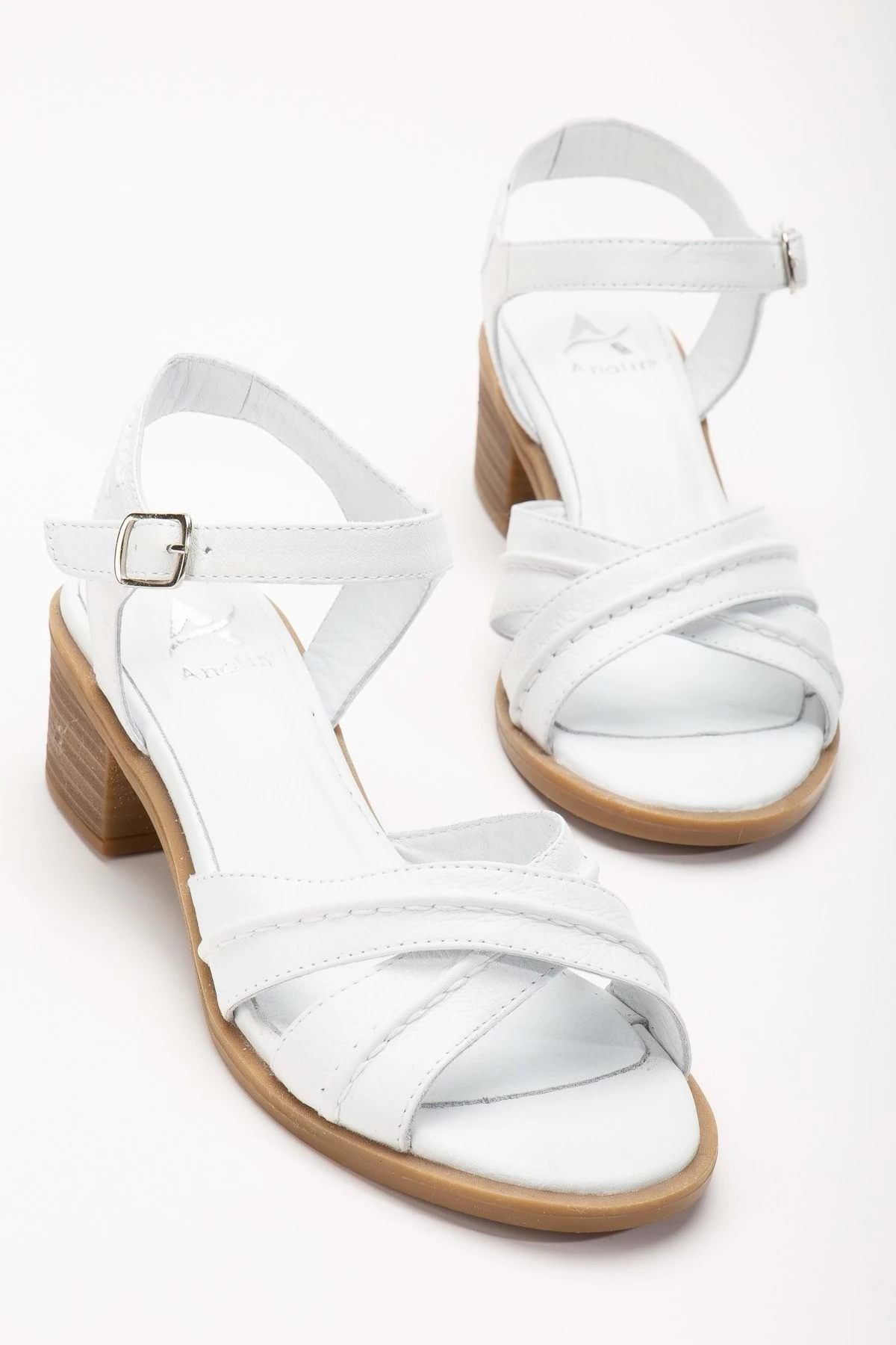 Kadın Hakiki Deri Bilekten Bağlı Önü Çapraz Saraçlı Topuklu Sandalet - BEYAZ