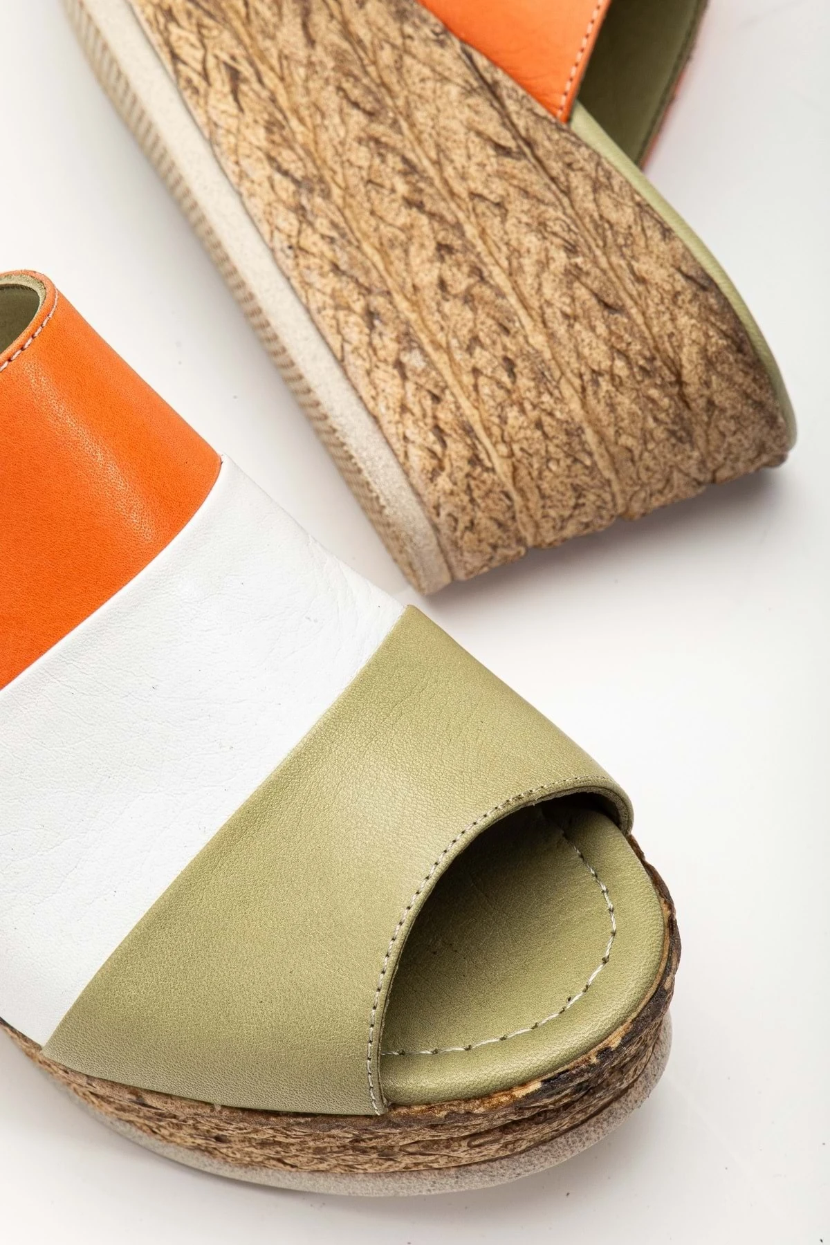 Kadın Hakiki Deri Dolgu Topuk Terlik - YEŞİL BEYAZ TURUNCU