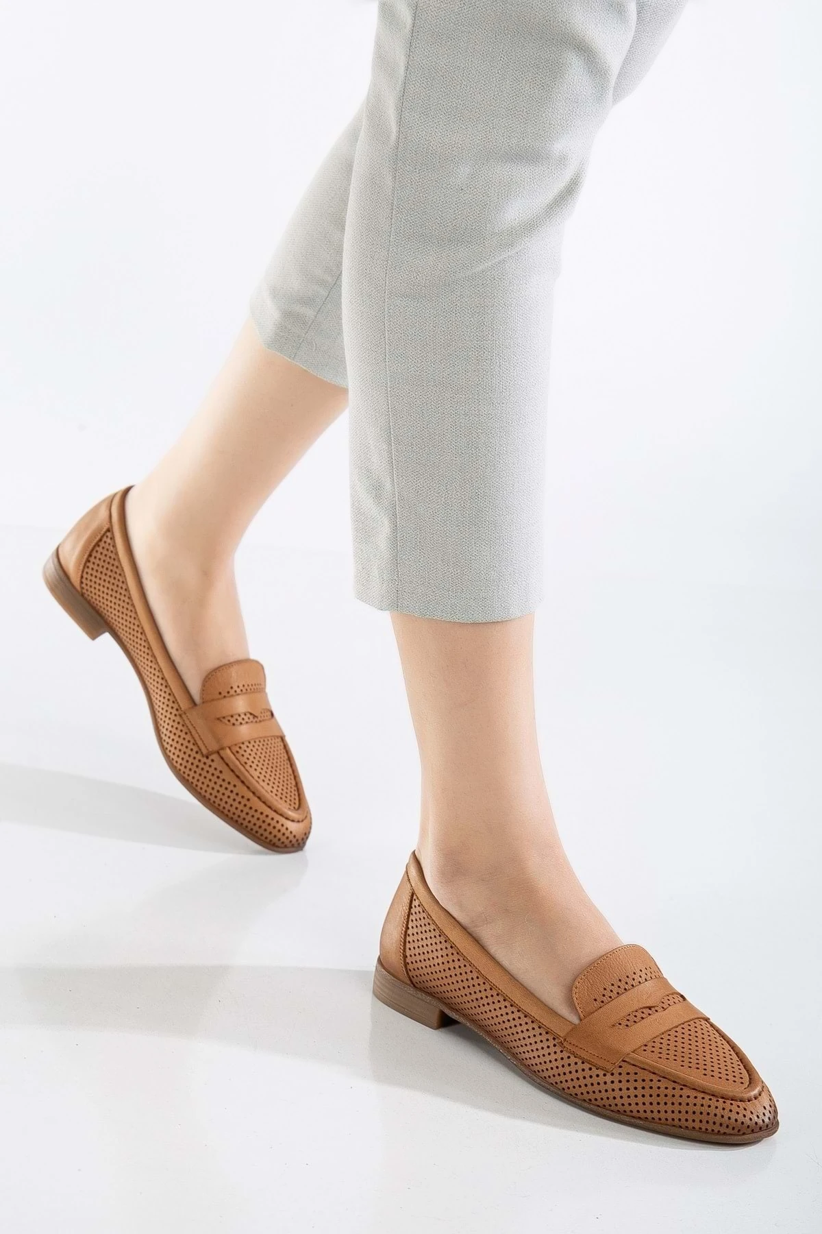 Kadın Hakiki Deri Günlük Saraçlı Lazerli Babet - Taba