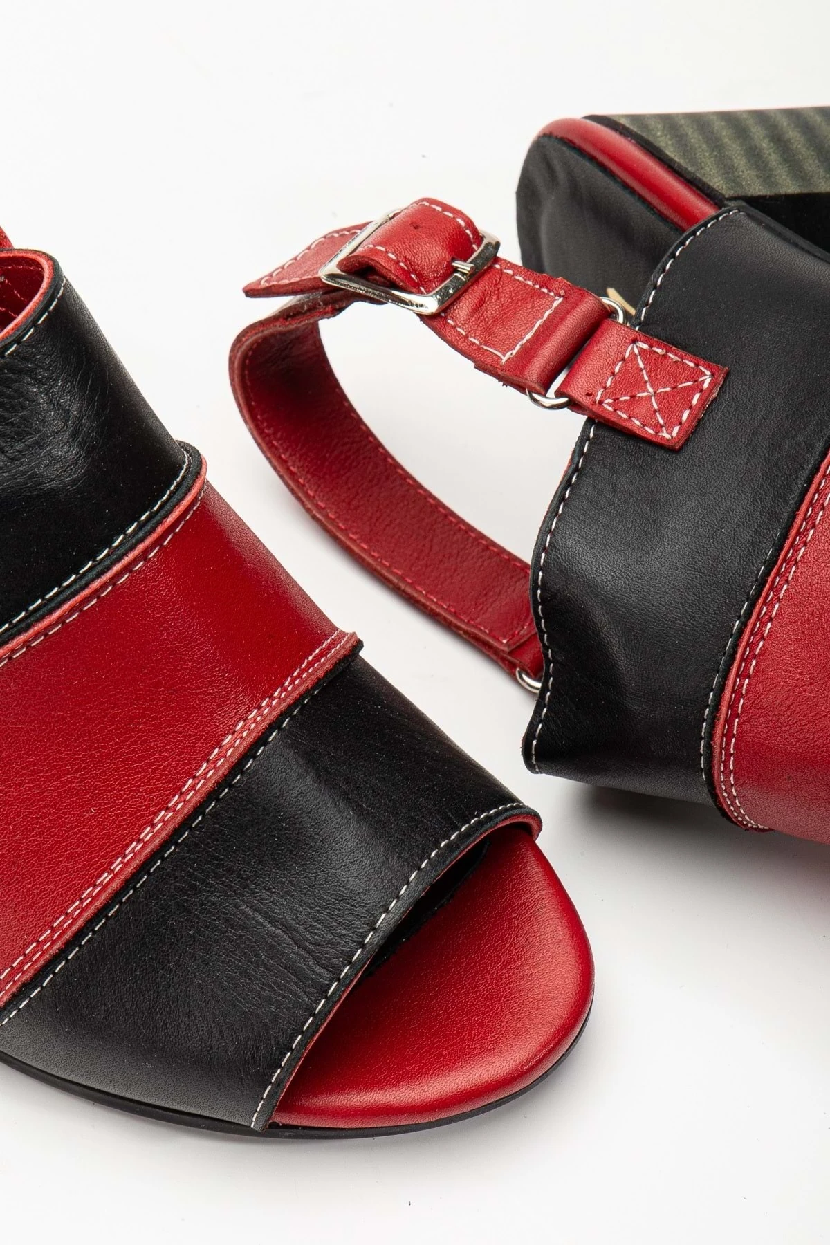 Kadın Hakiki Deri Topuklu Sandalet