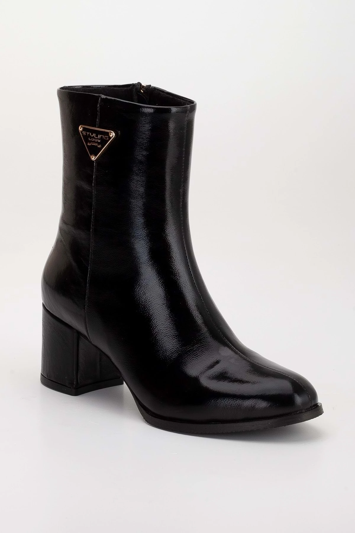 Kadın Hakiki Deri Aksesuarlı Topuklu Bot - SİYAH RUGAN